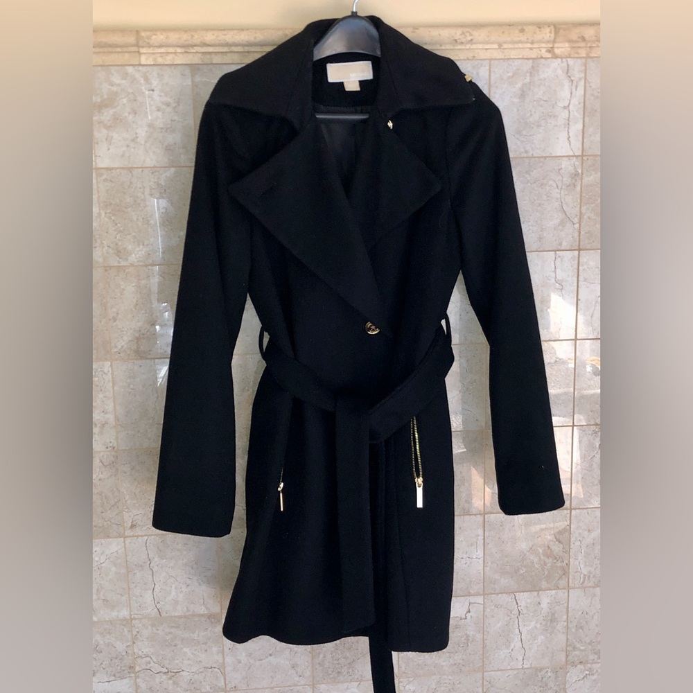 Michael Kors women’s black winter coat with belt size small